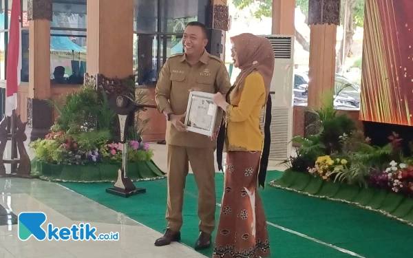 Thumbnail Bupati Tetapkan Ketua PKK Situbondo  Sebagai Bunda Baca