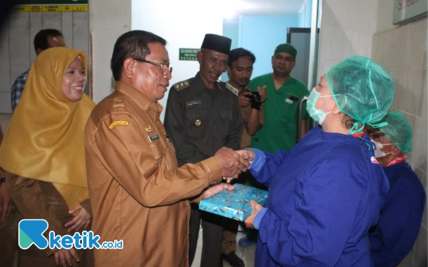 Thumbnail Berita - Rangkaian HUT ke-26 Aceh Singkil, 39 Pasien Bibir Sumbing dan Katarak Ikut Operasi Gratis