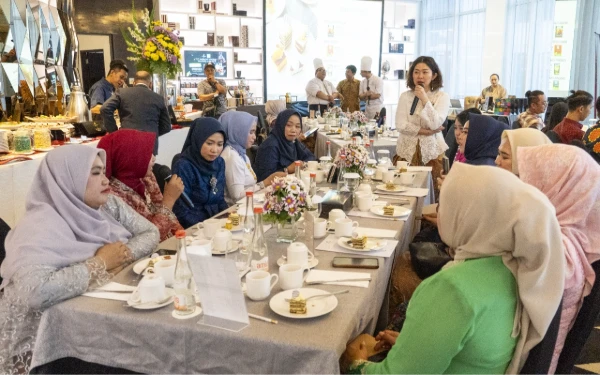 Thumbnail Berita - Lebih dari Sekadar Seduhan, Hotel Ciputra Surabaya dan Dilmah Hadirkan Seni Menikmati Teh