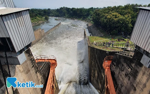 Thumbnail Berita - Flushing Waduk Wlingi dan Lodoyo Blitar Dimulai 27 April, Warga Diminta Jauhi Sungai Brantas