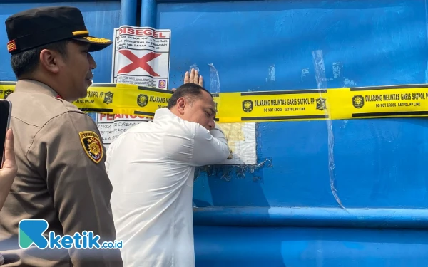 Thumbnail Berita - Polda Jatim Mulai Gali Keterangan Eks Pegawai CV Sentoso Seal, 44 Orang Susul Bikin Laporan