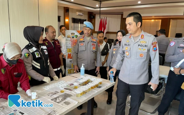 Thumbnail Ini Kata Kapolres Situbondo setelah Menjalani Tes Urine