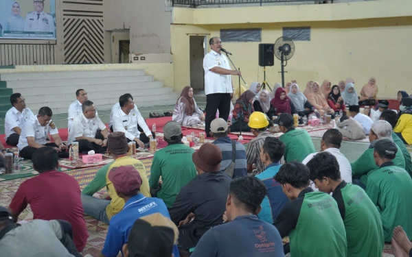 Thumbnail Berita - Ratusan Petugas Kebersihan Asahan Dapat Apresiasi dari Bupati Asahan