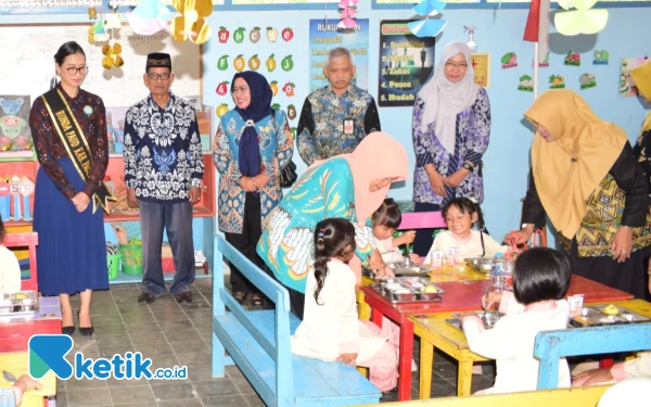 Thumbnail Berita - Baru 5.700 Siswa di Pacitan yang Cicipi MBG, Sekolah Lain Masih Menanti