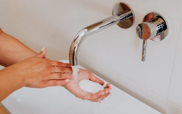 Fakta di Balik Busa: Apakah Sabun Berbusa Lebih Efektif