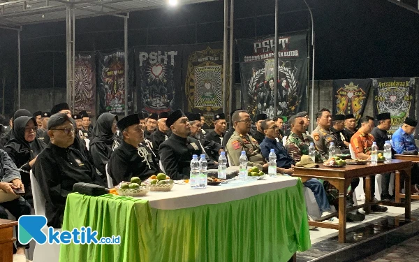 Thumbnail Ketua Umum PSHT Ajak Warga Kembali Nyawiji Lewat Halalbihalal di Blitar