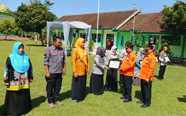 Thumbnail Berita - Mitigasi Bencana Kemarau, BPBD Bondowoso Gelar Apel Kesiapsagaan