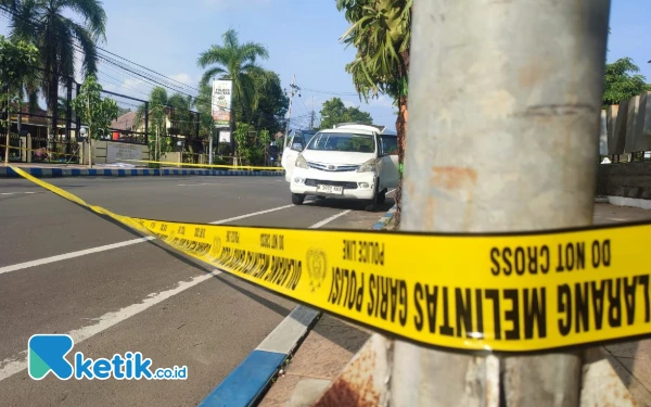 Thumbnail Berita - Ulasan Dugaan Teroris di Mapolres Pacitan: Ada Senjata, Ancaman Bom Nihil