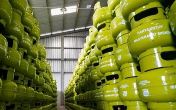 Thumbnail Berita - Tak Hanya ASN dan DPR, Pemkab Sampang Serukan Kategori Usaha Ini Dilarang Pakai LPG 3 Kg Bersubsidi