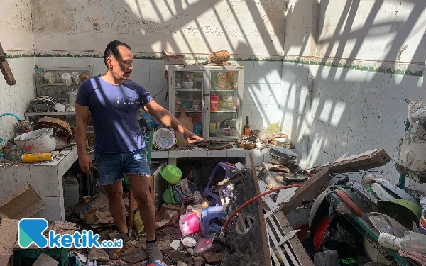 Thumbnail Tabung Gas Meledak di Blitar: Rumah Porak-Poranda, Korban Dirujuk ke RSSA Malang