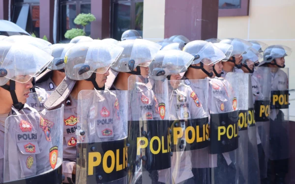 Thumbnail Berita - Siap Hadapi Dinamika Unjuk Rasa, Polres Jepara Gelar Latihan Dalmas Berbasis Humanisme