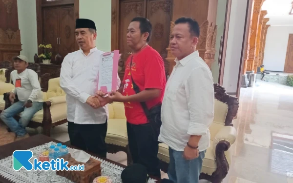 Thumbnail Berita - Peringati May Day, Serikat Buruh Madiun Raya Gelar Aksi Damai