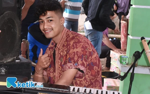 Thumbnail Berita - Genesis Lubis Bangun Koneksi Lewat Musik Harian dan Cerita di TikTok