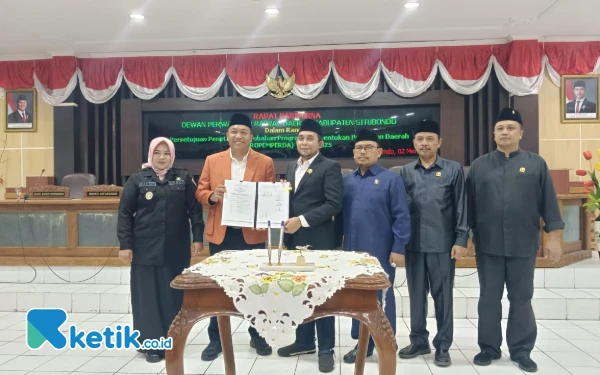 Thumbnail Berita - DPRD Situbondo Setujui Propemperda dan Penarikan Raperda Lembaga Desa