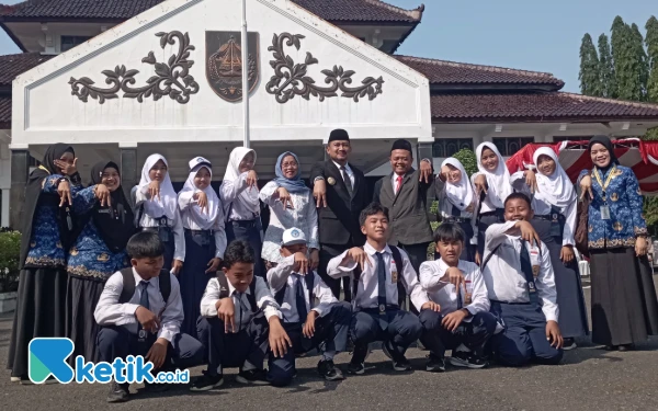 Thumbnail Berita - Bupati Pemalang Serukan Guru dan Siswa Wujudkan Pendidikan Bermutu