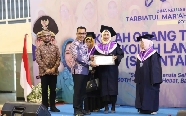 Sukses Wisuda SOTH, Wali Kota Batu Apresiasi PD Aisyiyah