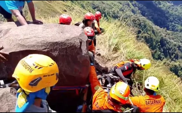 Thumbnail Berlangsung 4 Hari, Proses Evakuasi Pelajar SMK Asal Jember yang Hilang di Gunung Saeng Bondowoso
