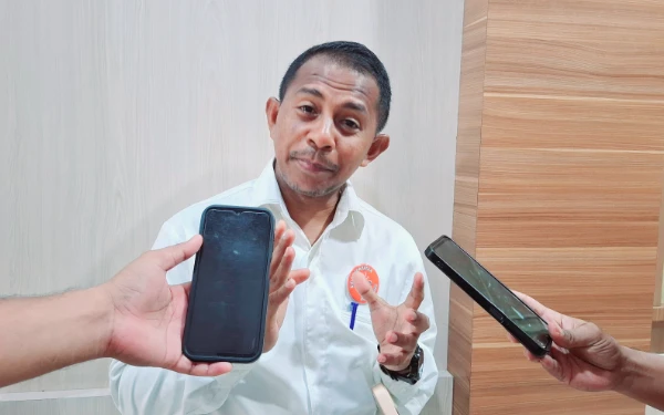 Thumbnail Berita - Kompas Halsel Bakal Menggelar Turnamen Sepak Bola U-17, Lapangan Samargalila Jadi Andalan