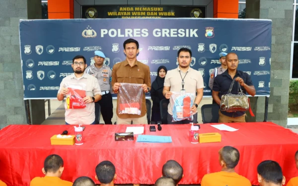 Thumbnail Berita - Polres Gresik Ungkap 15 Kasus di Bulan April, Pencurian Mendominasi