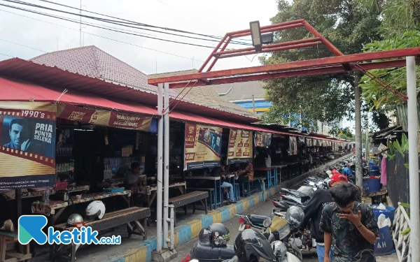 Thumbnail Berita - Damainya Ngopi dan Cangkrukan di “Jalur Gaza” Surabaya