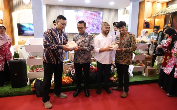 Thumbnail Berita - ‎Pemkot Batu Hadirkan Produk UMKM Unggulan dalam ICE Munas APEKSI 2025