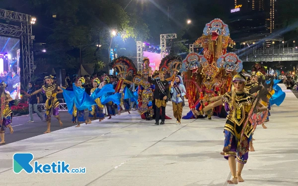 [BERITA FOTO] Warna-warni APEKSI, Sorotan Momen Karnaval Kota se-Indonesia di Surabaya