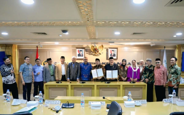 Thumbnail Berita - BPJPH Wajibkan Skincare Punya Sertifikasi Halal Mulai 2026