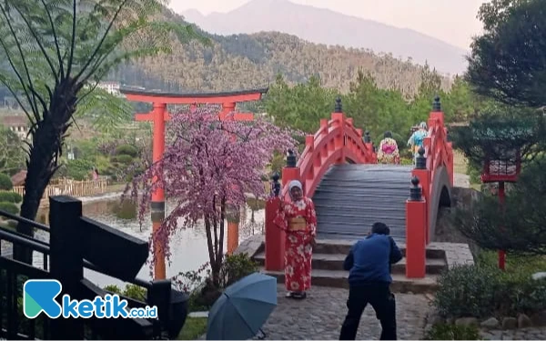 Thumbnail Berita - Songgoriti: Lebih dari Vila Gang Macan, Ada Pemandian Air Panas hingga Nuansa Jepang di Kota Batu