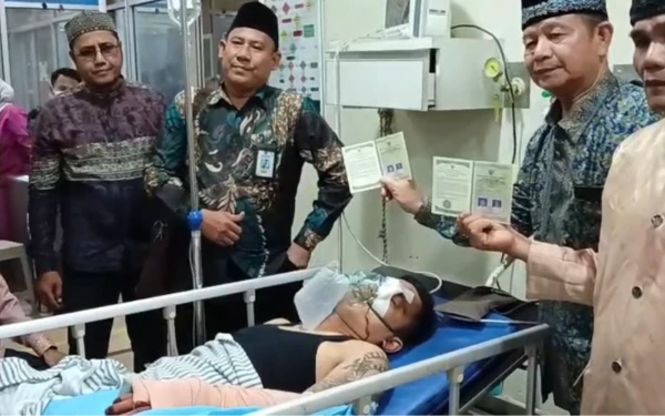 Thumbnail Berita - Palembang Gempar: Calon Pengantin Pria Terluka Parah Diserang Jelang Akad Nikah, ljab Kabul Digelar di IGD