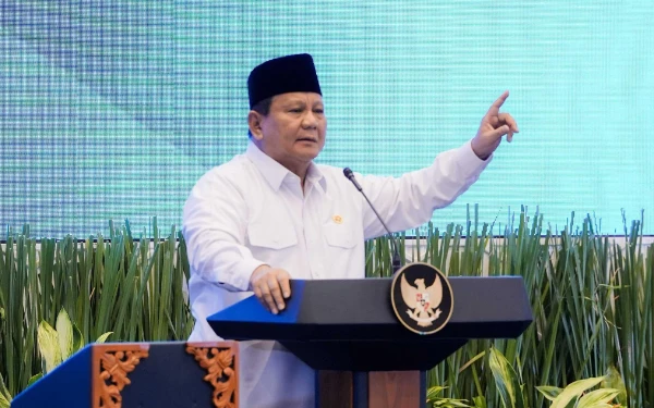Thumbnail Berita - Hari Raya Waisak, Prabowo Ingatkan untuk Pererat Persaudaraan dan Kedamaian