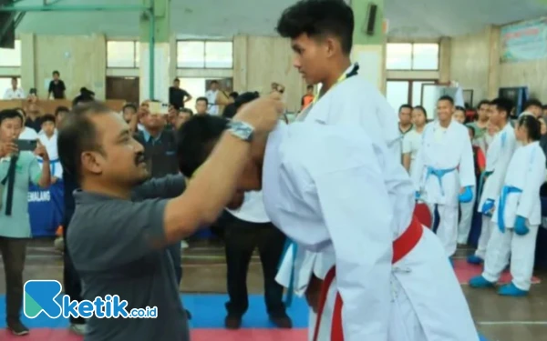 Thumbnail Bupati Anom Tekankan Sportivitas di Karate Championship Pemalang Open