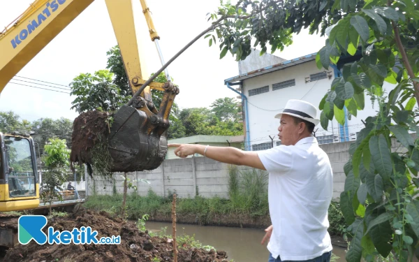 Thumbnail Bupati Bandung Apresiasi Peran Ratusan Pengusaha di Normalisasi Sungai Cidawolong