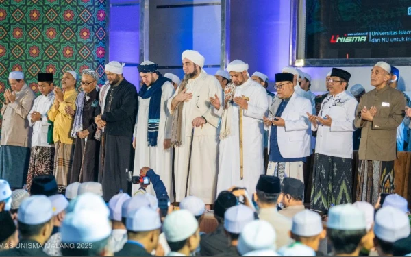 Thumbnail Unisma Bersholawat Hadirkan Ulama Lintas Negara, Semarakkan Syiar Islam Aswaja