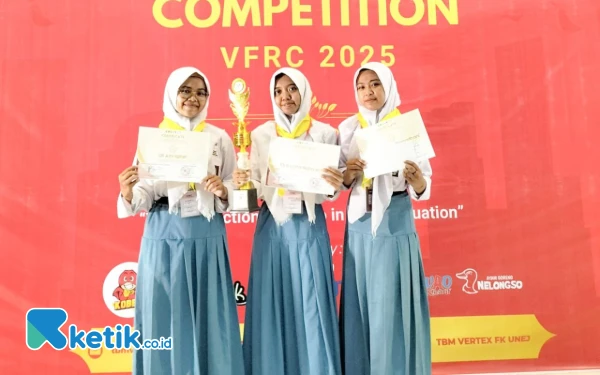 Thumbnail Berita - Kembali Ukir Prestasi, SMAN Pakusari Kabupaten Jember Raih Juara 2 Cerdas Cermat VFRC 2025