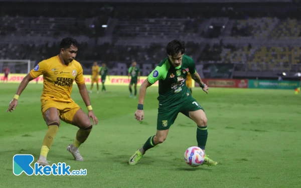 Thumbnail Persebaya Berpeluang Tampil di Asia, Bonek Beri Sikap Tak Terduga