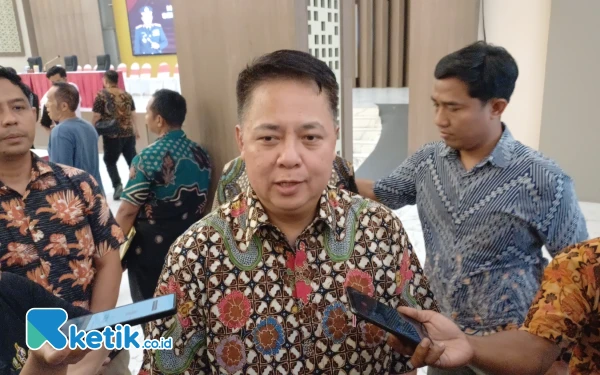 Thumbnail Berita - Geledah Gudang Milik Diana, Polisi Temukan Ijazah Milik Eks Karyawan di Brankas