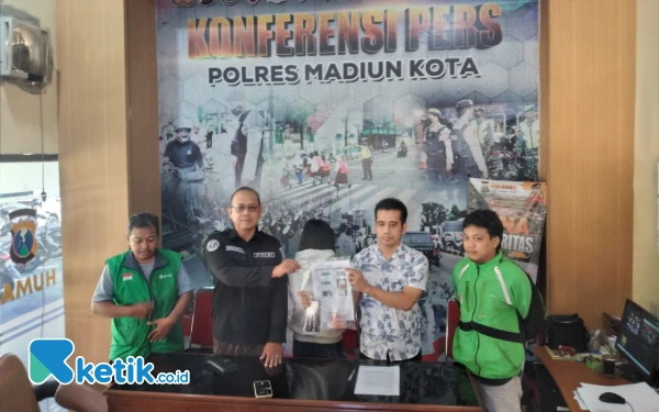 Thumbnail Berita - Modus Order Fiktif GoShop Dibongkar, Satreskrim Polres Madiun Kota Ringkus Pelaku