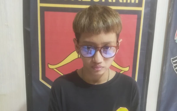 Thumbnail Berita - Berpura-pura Beribadah, Wanita Ini Malah Curi Uang Persembahan Gereja Bethany Surabaya