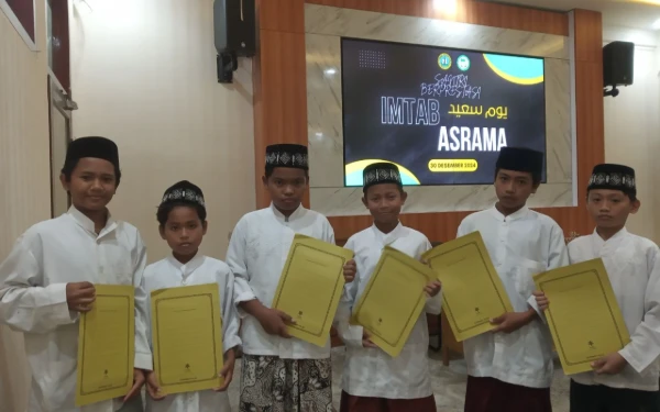 Nurul Jadid Cetak Generasi Taqwa Cerdas dan Tangguh Berbasis Kitab-Kitab Turats