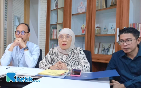 Thumbnail Berita - Owner Travel Umroh Ternama Palembang Terjerat Dugaan KDRT, Kuasa Hukum Klaim Punya Fakta Baru