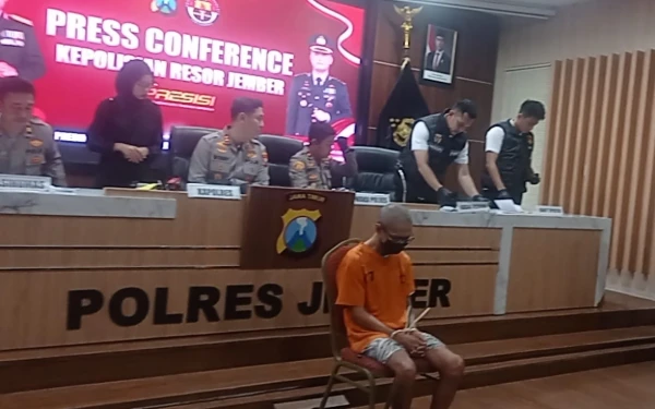 Thumbnail Berita - Sebut Nabi Muhammad SAW Fiktif, Pria Paruh Baya Ditangkap Polres Jember