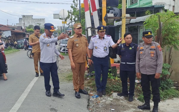 Thumbnail Berita - Wabup Asahan Resmikan 3 JPL di Perlintasan Kota Kisaran dan Air Batu