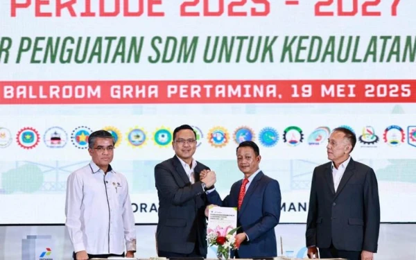 Thumbnail Berita - Pertamina-FSPPB Tandatangani PKB IX Disaksikan Menaker