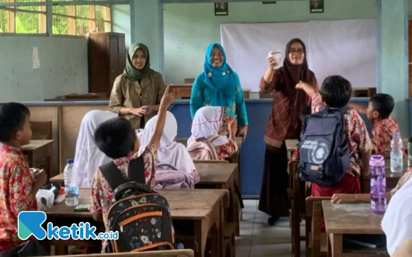 Thumbnail Berita - Krisis Guru di Pacitan: Kekurangan Capai 613 Orang per Mei 2025