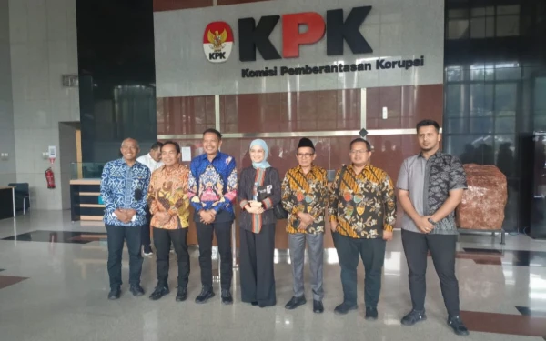 Thumbnail Wali Kota Malang Temui KPK, Singgung Perumda Tugu Tirta hingga Pengelolaan Dana Hibah