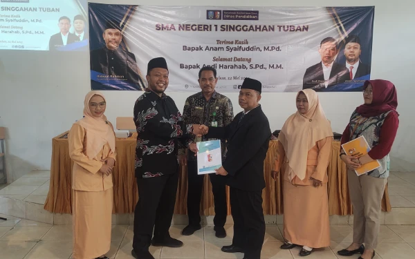 Pisah Kenal SMA Negeri 1 Singgahan Tuban, Tugas Berat Menanti Andi Harahap