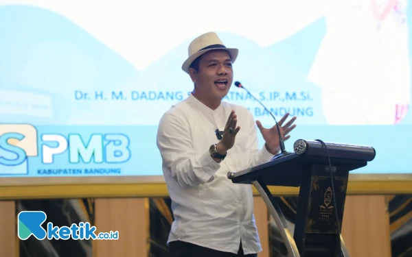 Thumbnail Berita - Bupati Bandung Bakal Copot Kepsek Lakukan Pungli Saat Penerimaan Murid Baru