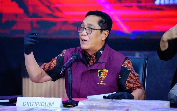 Thumbnail Berita - Bareskrim Polri Nyatakan Ijazah Jokowi yang Dikeluarkan UGM Asli