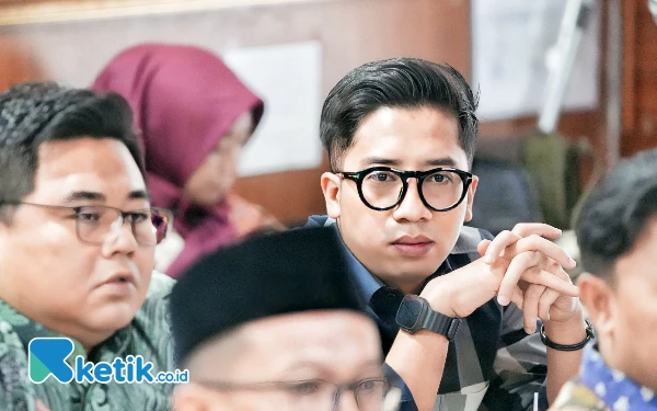 Thumbnail Fraksi PKB Desak Klarifikasi Dugaan Keterlibatan Orang Kuat Pemprov di Kasus Kredit Fiktif