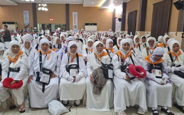 Thumbnail JCH Provinsi Bali Berangkat Melalui Embarkasi Surabaya, Ini Rinciannya